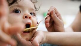 Mamaların bebeklerin dişlerine etkisi