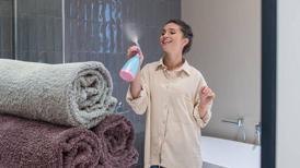 Mis kokulu banyolar için 6 taktik! Yumuşatıcı ve suyla mikroplara elveda