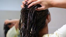 3 malzemeyle kafeinli saç maskesi! Doğal nemlendirici