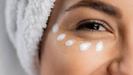 Yıllardır popülerdi yeniden gündeme geldi! Cildin yüzeyine nemi kitliyor