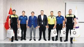 Polis memurlarına ödül