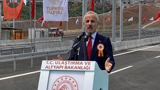 Bakan Uraloğlu: Dev yatırımları hayata geçiriyoruz