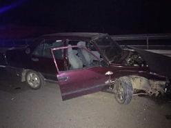 Alkollü sürücü, otomobille bariyerlere çarptı: 2 yaralı