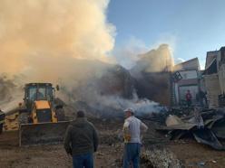 Bayburt'ta, köyde çıkan yangında 7 ev ve 2 ahır yandı