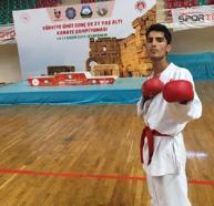 Hüseyin Yasir Altay, Karate'de Türkiye 3'üncüsü oldu
