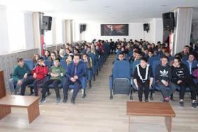 İmranlı'da 'Gençlik ve güvenli gelecek' konferansı