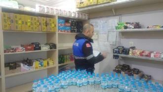 Biga Belediyesi zabıta ekipleri, okul kantinleri ve marketlerde denetim yaptı