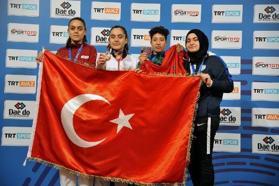 Mamak Belediyesi Taekwondo Takımı, adını dünyaya duyurdu