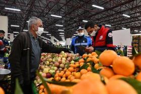 Mustafakemalpaşa'da pazar esnafına HES kodu denetimi yapıldı