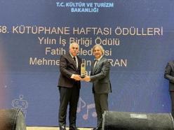 Kütüphane Haftası’nda Fatih Belediyesi’ne ‘Yılın İşbirliği’ ödülü