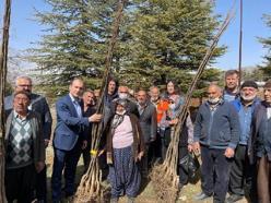 Tufanbeyli'de üreticilere 13 bin meyve fidanı dağıtıldı