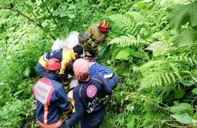 Balkon demiri kırıldı, 100 metrelik yamaca yuvarlandı