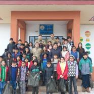 Jandarma, Ağrı'da 8 köyde 225 çocuğu sevindirdi