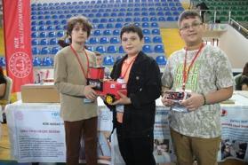 Rizeli küçük mucitlerden yangına robotlu müdahale