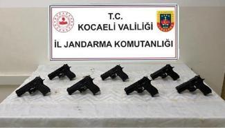 Kocaeli'de 7 adet ruhsatsız tabanca ile yakalanan 2 kişi gözaltına alındı