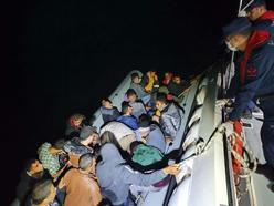 Yunan unsurlarının geri ittiği 32 kaçak göçmen kurtarıldı