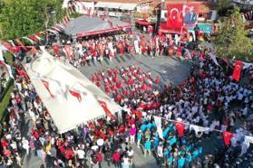Kaş'ta Cumhuriyet Bayramı törenle kutlandı