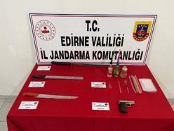 Edirne’de 2 evde silah ele geçirildi; 2 gözaltı
