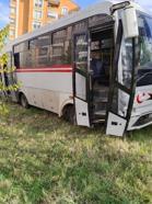 Edirne'de freni boşalan minibüs yoldan çıktı: 2 yaralı