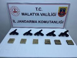 Malatya'da, ruhsatsız 6 tabanca ele geçirildi