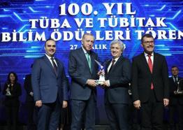 Prof. Dr. Ömer Özkan'a TÜBİTAK Hizmet Ödülü
