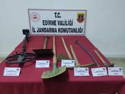 Edirne’de define kazısı yapan 4 kişi suçüstü yakalandı