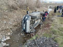 Elazığ’da şarampole devrilen cipteki 1 kişi yaralandı