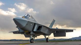 Çin medyası: KAAN küresel pazarda fırtınalar estirmeye hazır, F-35 müşterilerine göz koyuyor