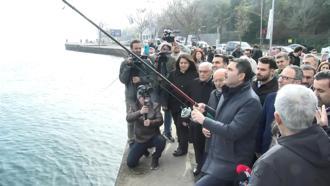 Sarıyer'de Murat Kurum'dan olta balıkçılarına ziyaret