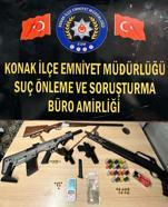 İzmir’de silah ve uyuşturucu operasyonu: 3 gözaltı