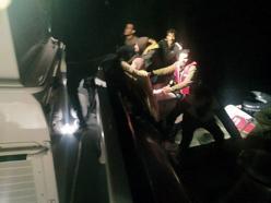 Muğla'da batma tehlikesi olan bottaki 13 kaçak göçmen kurtarıldı