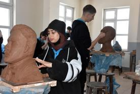 Bitlis'te geleceğin sanatçılarını yetiştiriyorlar