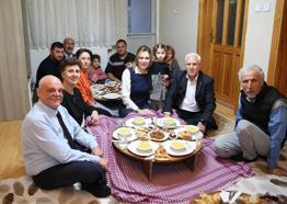 Mustafa Bozbey, Aydın ailesinin iftar sofrasına konuk oldu