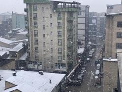 Yüksekova'da kar yağışı