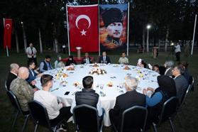 Osmaniye 12'nci Komando Tugay Komutanlığı'ndan şehit aileleri ve gaziler onuruna iftar