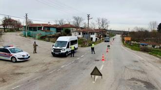 Edirne'de jandarma ekipleri dronlu trafik denetimi