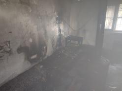 Mardin'de yıldırım düşen ev, çıkan yangında zarar gördü