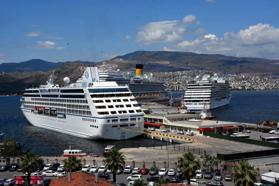 Yılın ilk 4 ayında İzmir Alsancak Limanı’na 7 bin 927 yolcu geldi