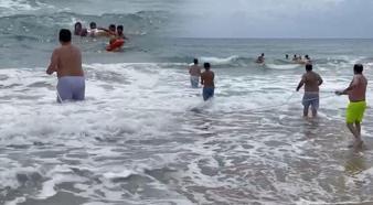 Denizde dehşet anları! 4 tatilci ölümden döndü