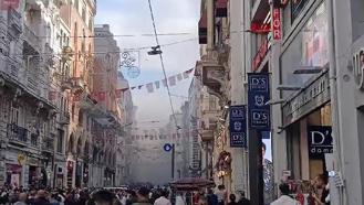 Son dakika:  İstiklal Caddesi'nde mağazada yangın