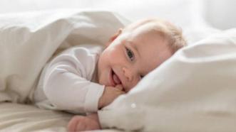 Uyku problemi yaşayan bebekler nasıl uyutulmalı? Alışkanlıklara dikkat edin