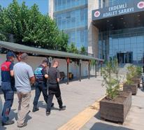 Mersin’de aranan 2 firari yakalandı