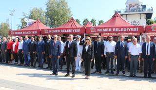 Kemer'de Zafer Bayramı törenle kutlandı