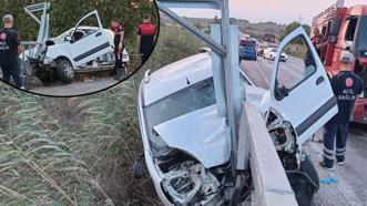 Çanakkale'de feci kaza! Otomobil bariyerlere ok gibi saplandı: 1 ölü, 1 yaralı