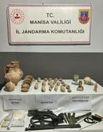 Manisa'da 37 tarihi eser ele geçirildi; 3 gözaltı
