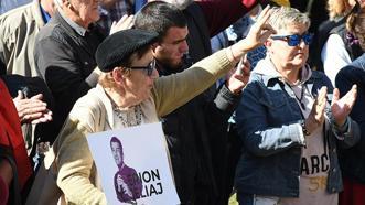 İstifasını istediler! Tiran belediye başkanı protesto edildi