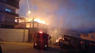 Hatay’da inşaat halindeki binada çıkan yangın söndürüldü