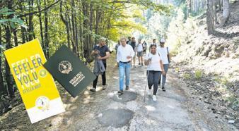 Efeler Yolu’na altın mühür