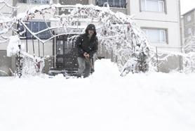 Bitlis'te 84 köy yolu ulaşıma kapandı