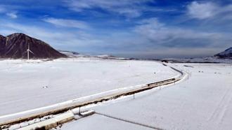 Bitlis'te kar manzaralı yolculuk